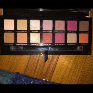 Anastasia Renaissance palette BRAND NEW